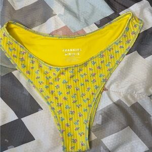 Frankie's Bikinis pocket full of posies set
